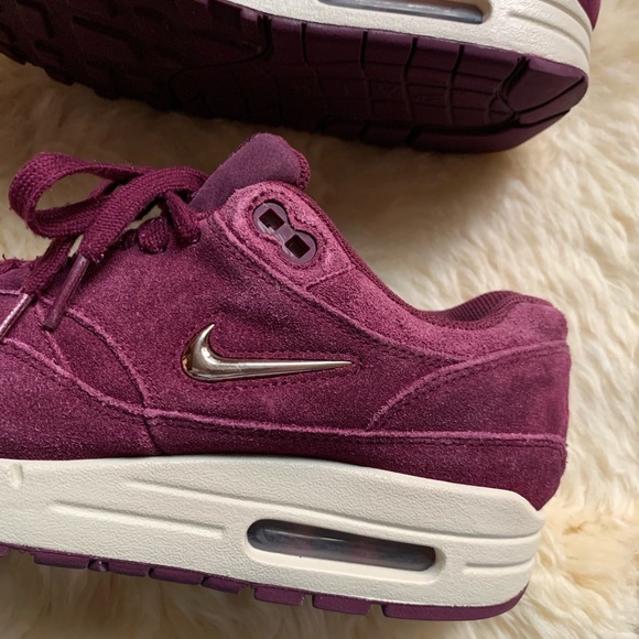 Nike❤️ Air Max 1 Premium Bordeaux Silver Sneakers - Picture 6 of 13